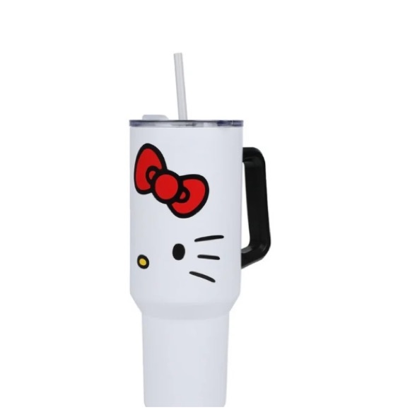 🎄🎀 Hello Kitty Tumbler - Picture 1 of 6